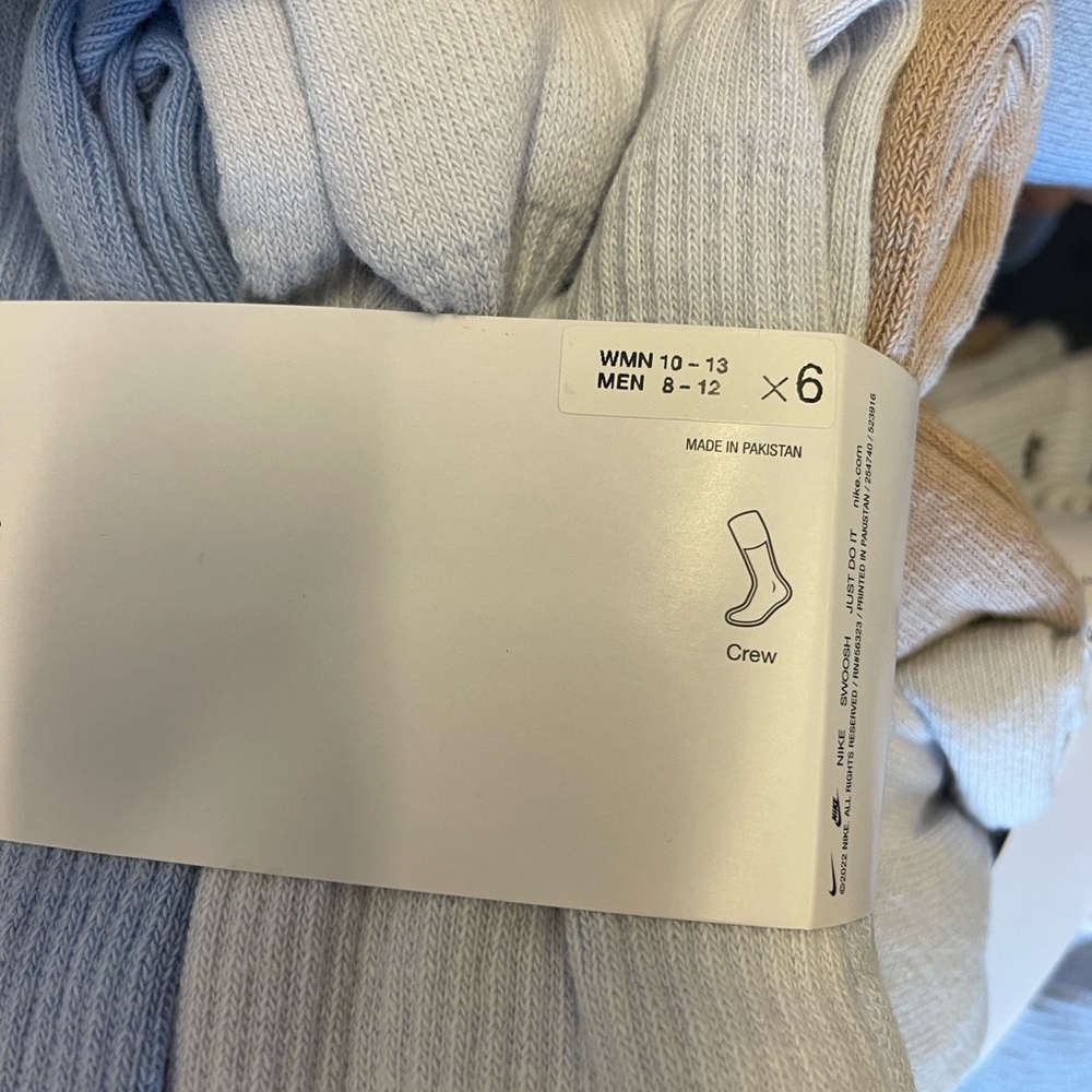 Nike Everyday Plus Cushioned
Training Crew Socks (6 Pairs)
Multi-Color
Size L - Picture 7 of 16